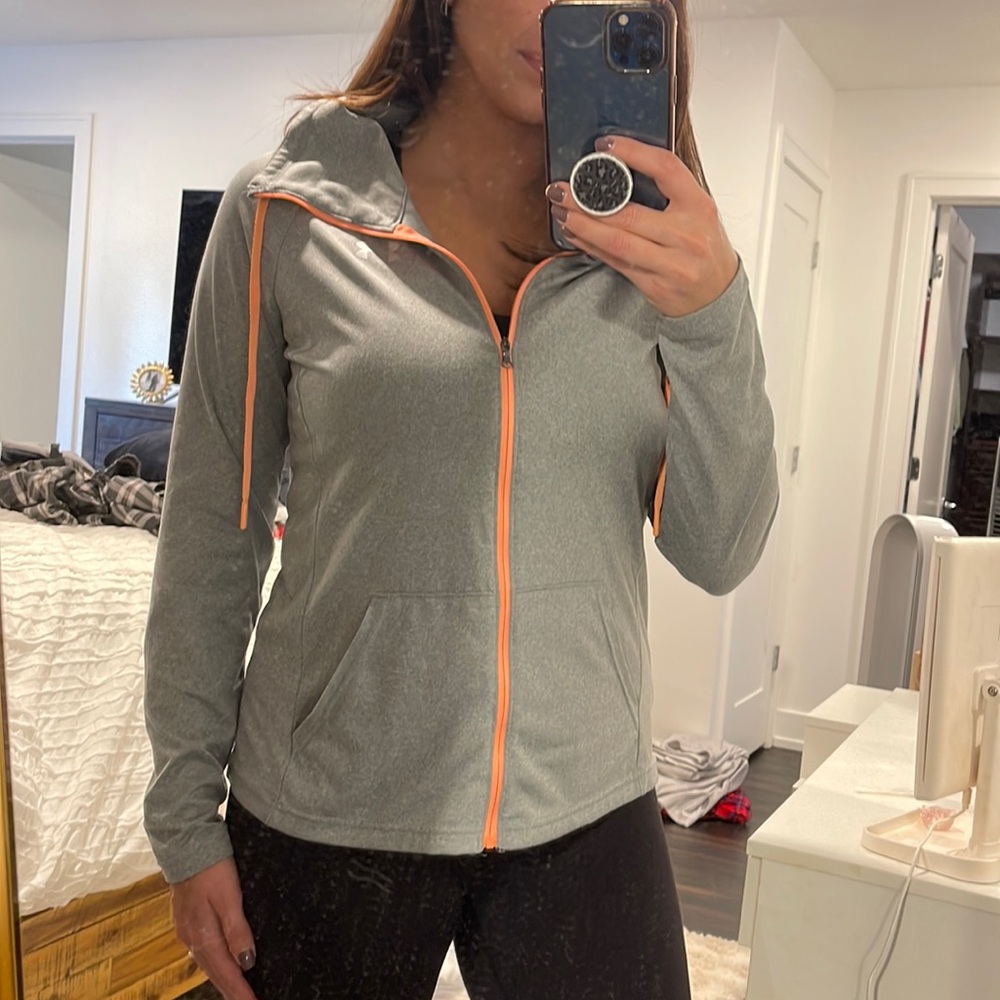 Active Under Armour grey zip up